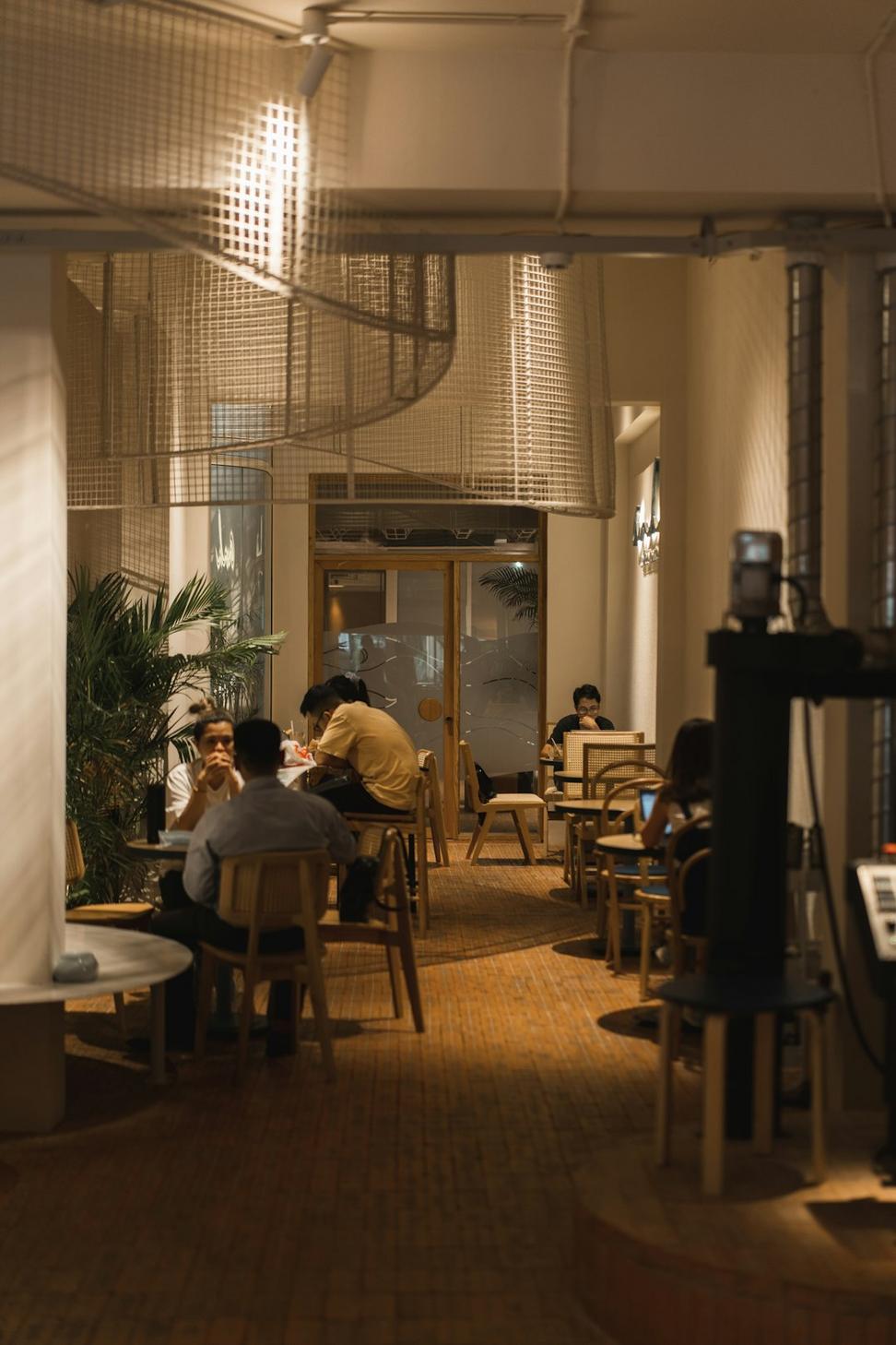 Azure Dining Experience